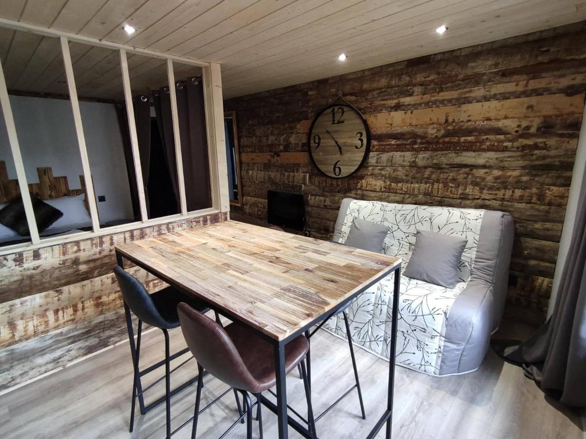 La Darbella - Style Chalet De Montagne Dole Eksteriør bilde